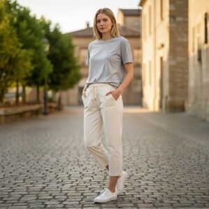 Lilla P Cream Cropped Pants